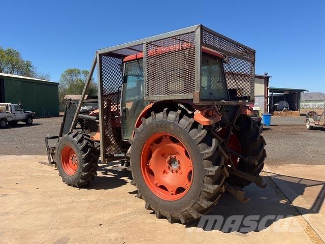 Kubota M125X Tratores Agrícolas usados