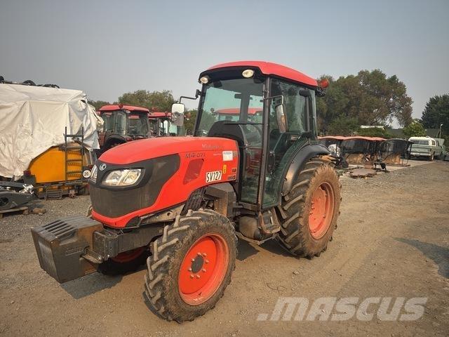 Kubota M4-071N Tractores compactos