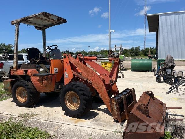 Kubota R420 Pás carregadoras de rodas