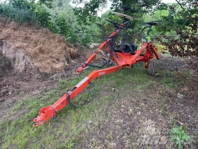 Kubota RA210CR Ancinho virador