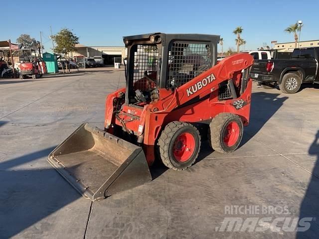 Kubota SSV65 Carregadoras de direcção deslizante