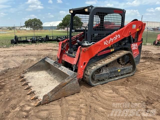 Kubota SVL65-2 Carregadoras de direcção deslizante