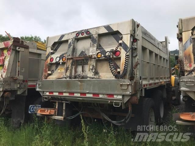 Mack 700 Lâminas de neve e arados