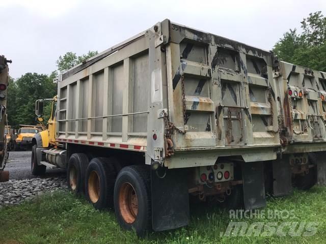 Mack 700 Lâminas de neve e arados