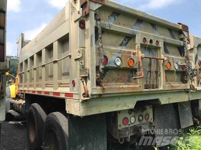 Mack 700 Lâminas de neve e arados