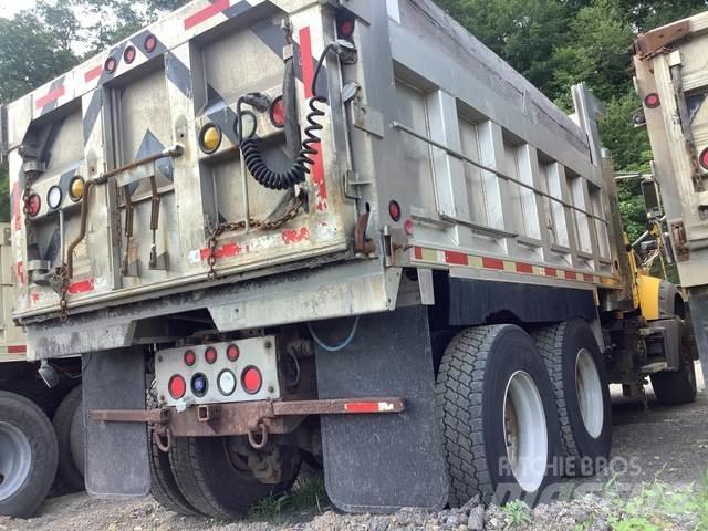 Mack 700 Lâminas de neve e arados