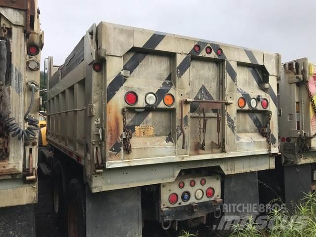 Mack 700 Lâminas de neve e arados