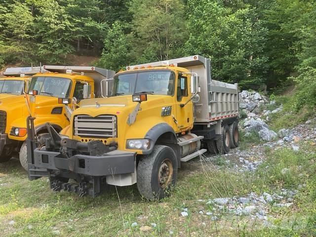 Mack 700 Lâminas de neve e arados