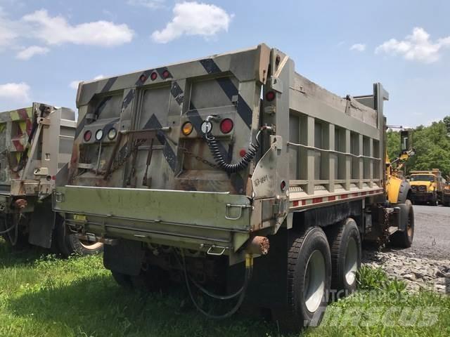 Mack 700 Lâminas de neve e arados
