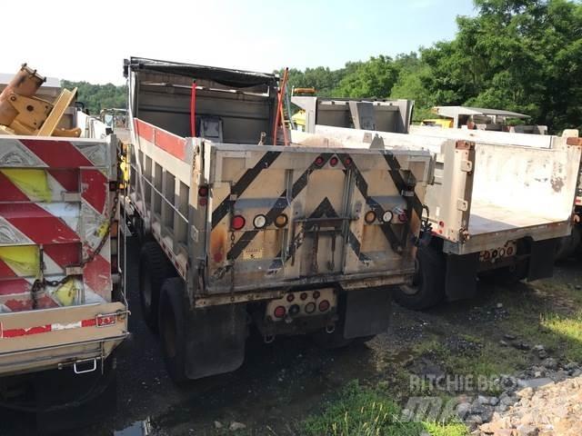 Mack 700 Lâminas de neve e arados