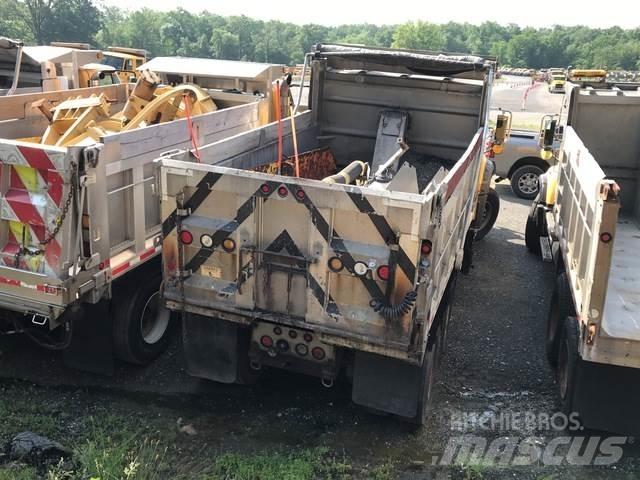 Mack 700 Lâminas de neve e arados