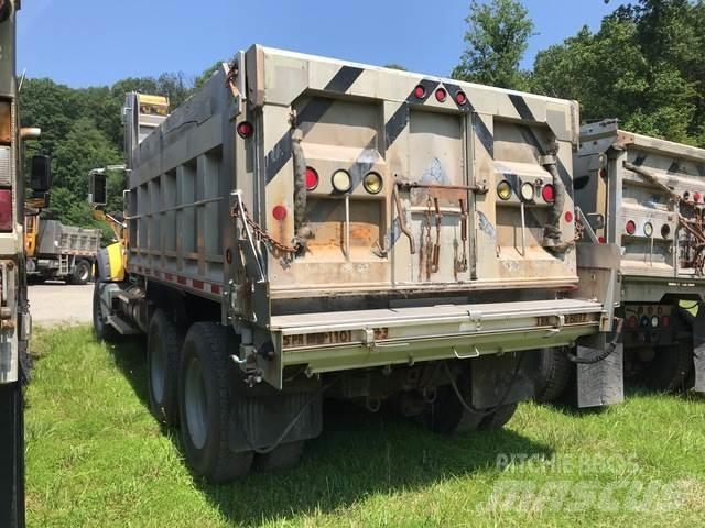 Mack 700 Lâminas de neve e arados