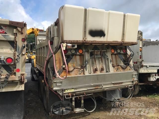 Mack 700 Lâminas de neve e arados