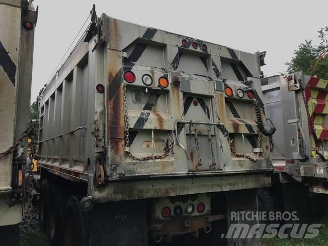 Mack 700 Lâminas de neve e arados