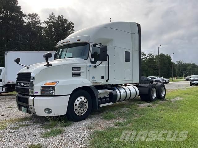 Mack AN64T Tractores (camiões)