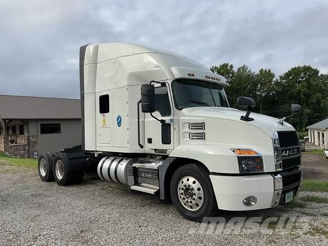 Mack AN64T Tractores (camiões)