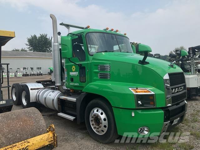 Mack AN64T Tractores (camiões)
