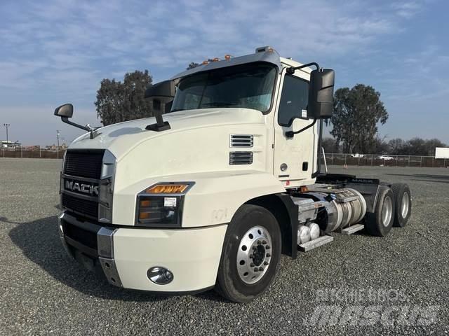 Mack Anthem Tractores (camiões)