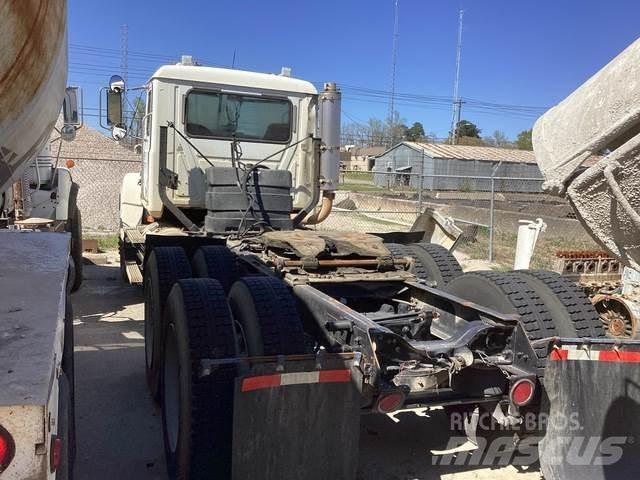 Mack CH613 Tractores (camiões)