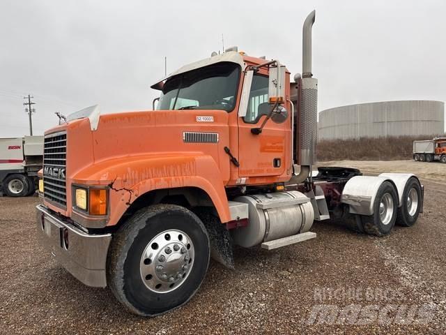 Mack CHN613 Tractores (camiões)