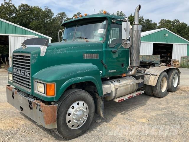 Mack CHN613 Tractores (camiões)