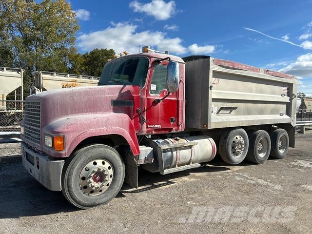 Mack CHU613 Camiões basculantes