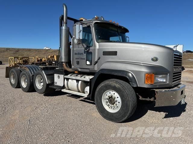 Mack CL713 Tractores (camiões)