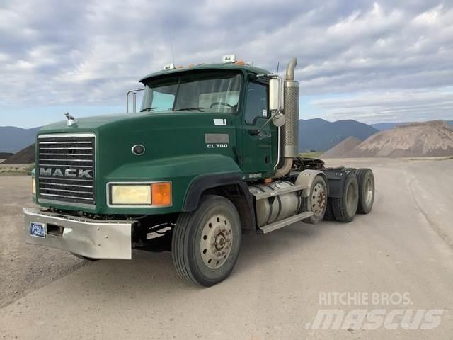 Mack CL733 Tractores (camiões)