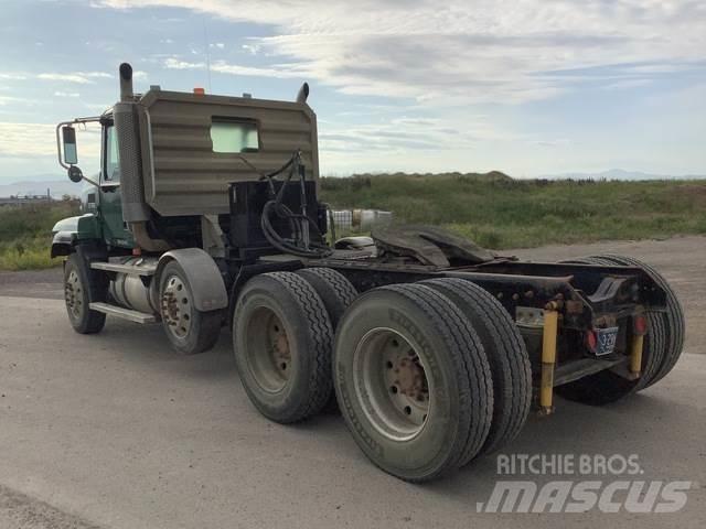Mack CL733 Tractores (camiões)