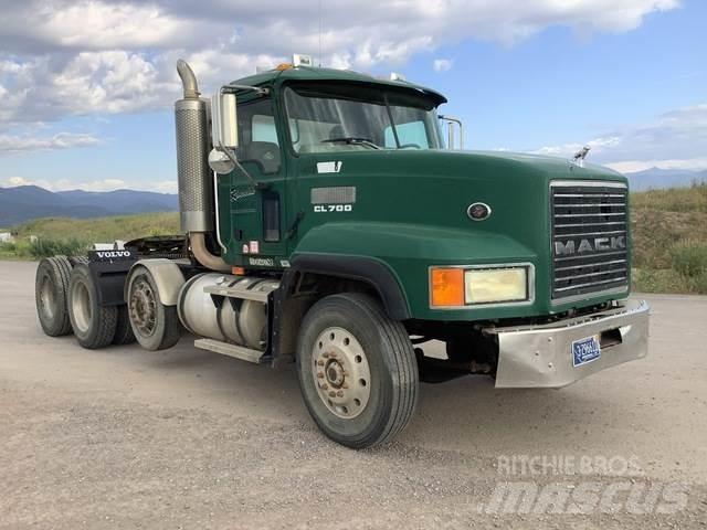 Mack CL733 Tractores (camiões)
