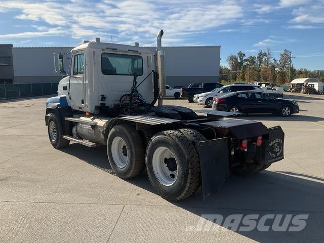Mack CL753 Tractores (camiões)