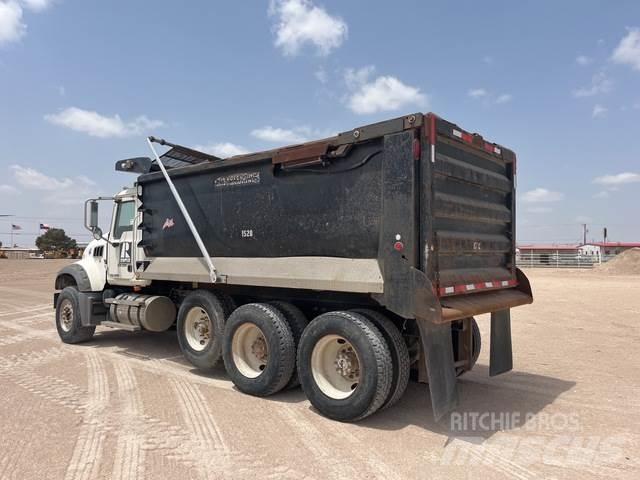 Mack CTP713 Camiões basculantes