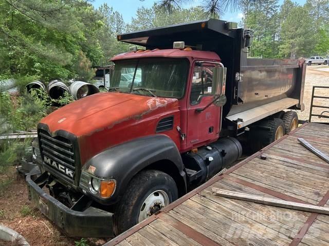 Mack CV700 Camiões basculantes