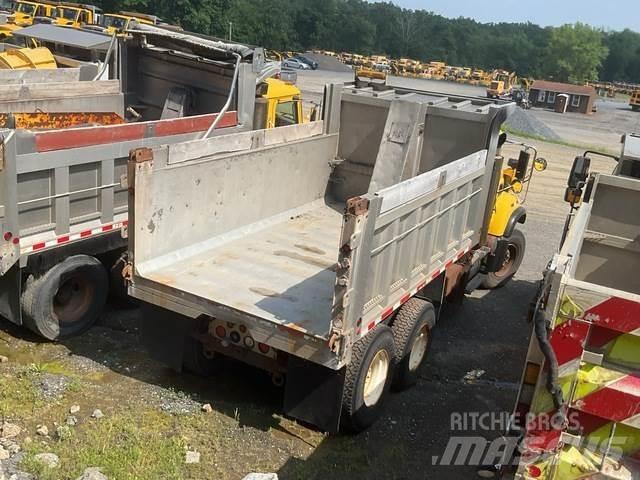 Mack CV700 Lâminas de neve e arados