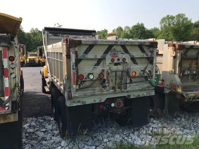 Mack CV700 Lâminas de neve e arados