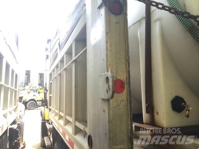 Mack CV700 Lâminas de neve e arados