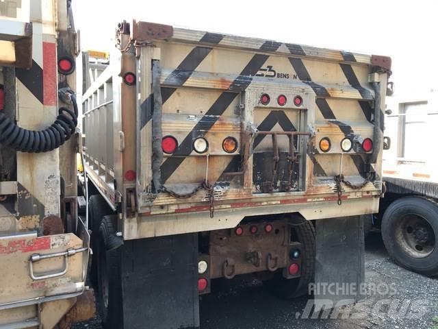 Mack CV700 Camiões basculantes