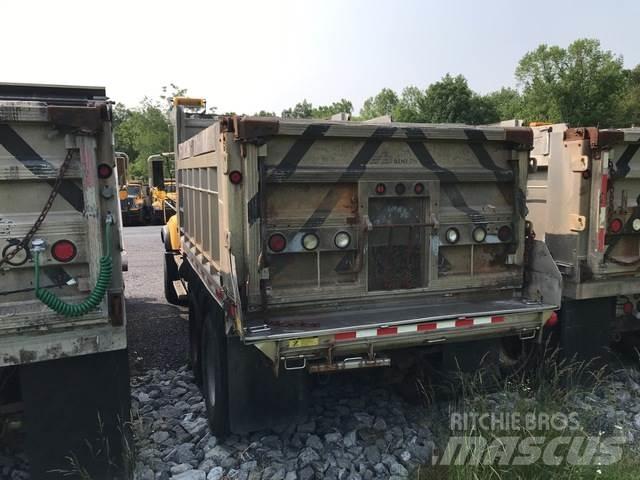 Mack CV700 Lâminas de neve e arados