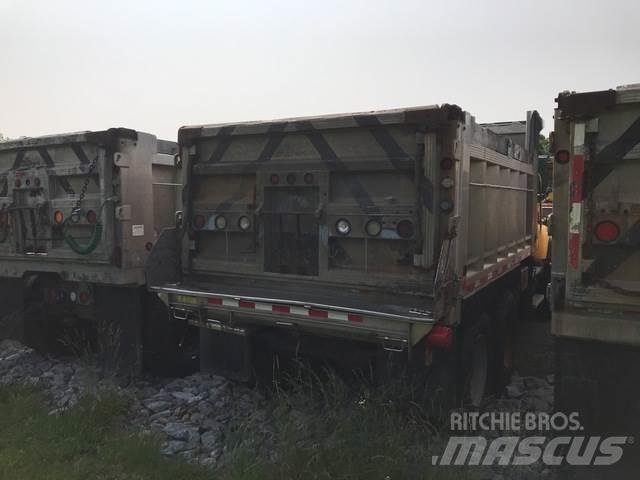Mack CV700 Lâminas de neve e arados