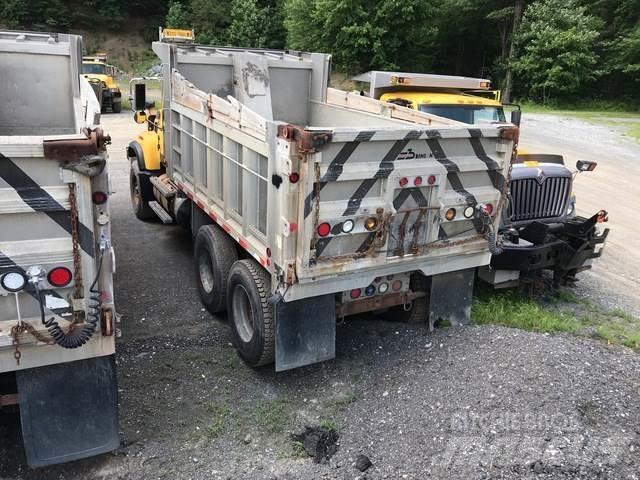 Mack CV700 Lâminas de neve e arados