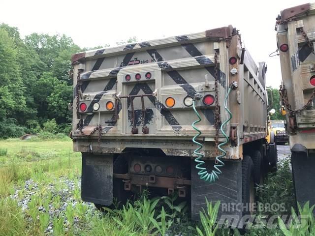 Mack CV700 Camiões basculantes