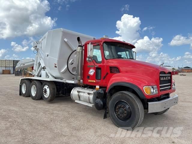 Mack CV700 Outros Camiões