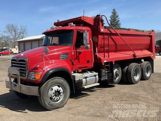 Mack CV713 Camiões basculantes