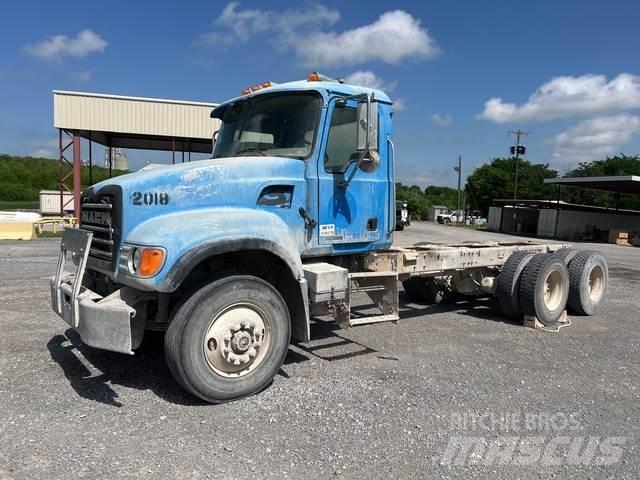 Mack CV713 Cabines e interior