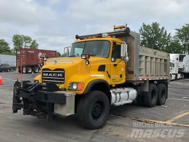 Mack CV713 Camiões basculantes