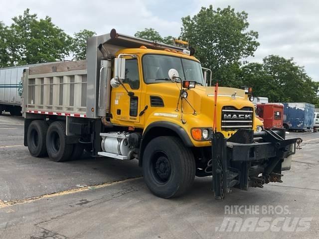 Mack CV713 Camiões basculantes