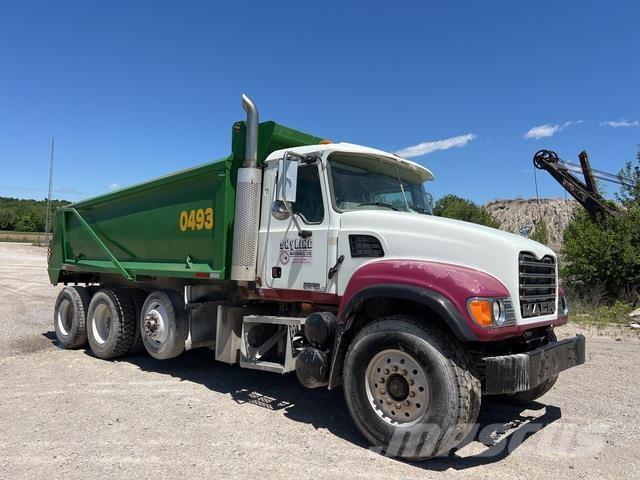 Mack CV713 Camiões basculantes