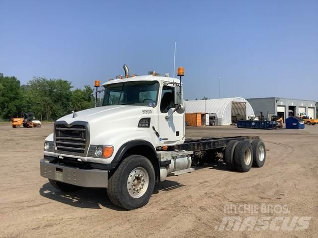 Mack CV713 Cabines e interior