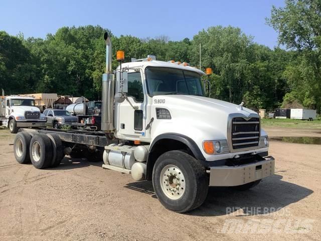 Mack CV713 Cabines e interior