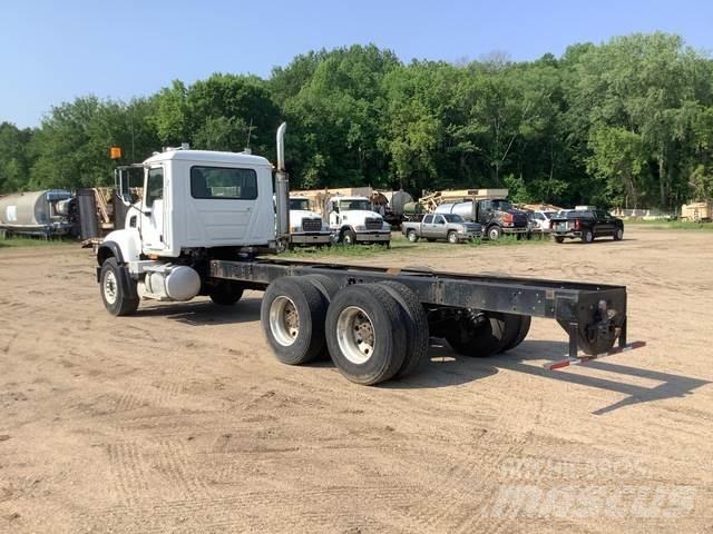 Mack CV713 Cabines e interior